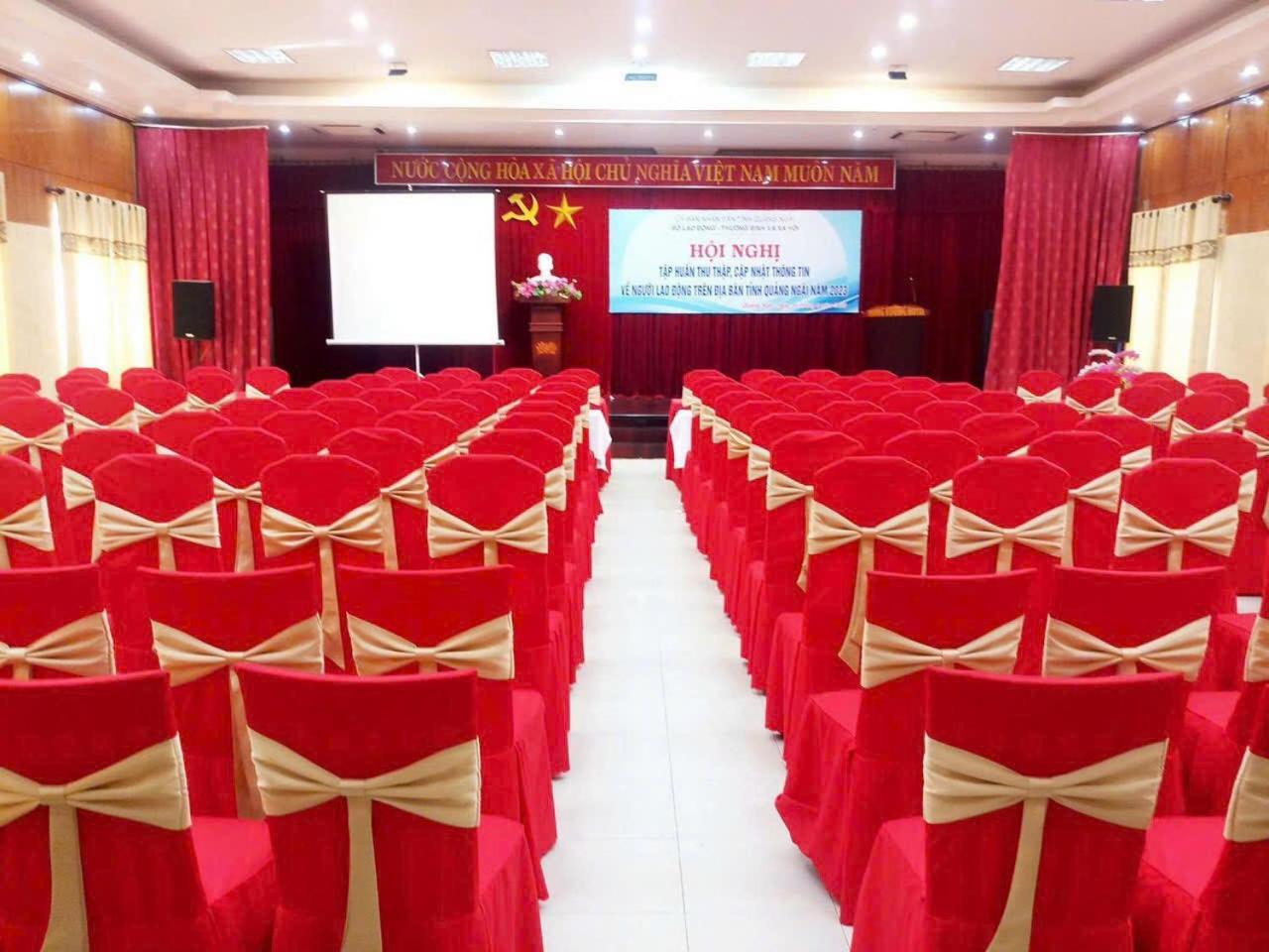Hotel Khach San Hung Vuong Quang Ngai Esterno foto