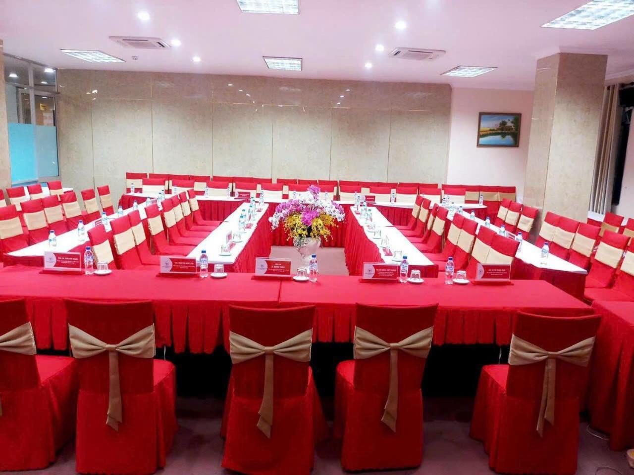 Hotel Khach San Hung Vuong Quang Ngai Esterno foto