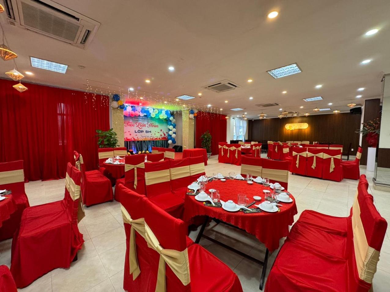 Hotel Khach San Hung Vuong Quang Ngai Esterno foto