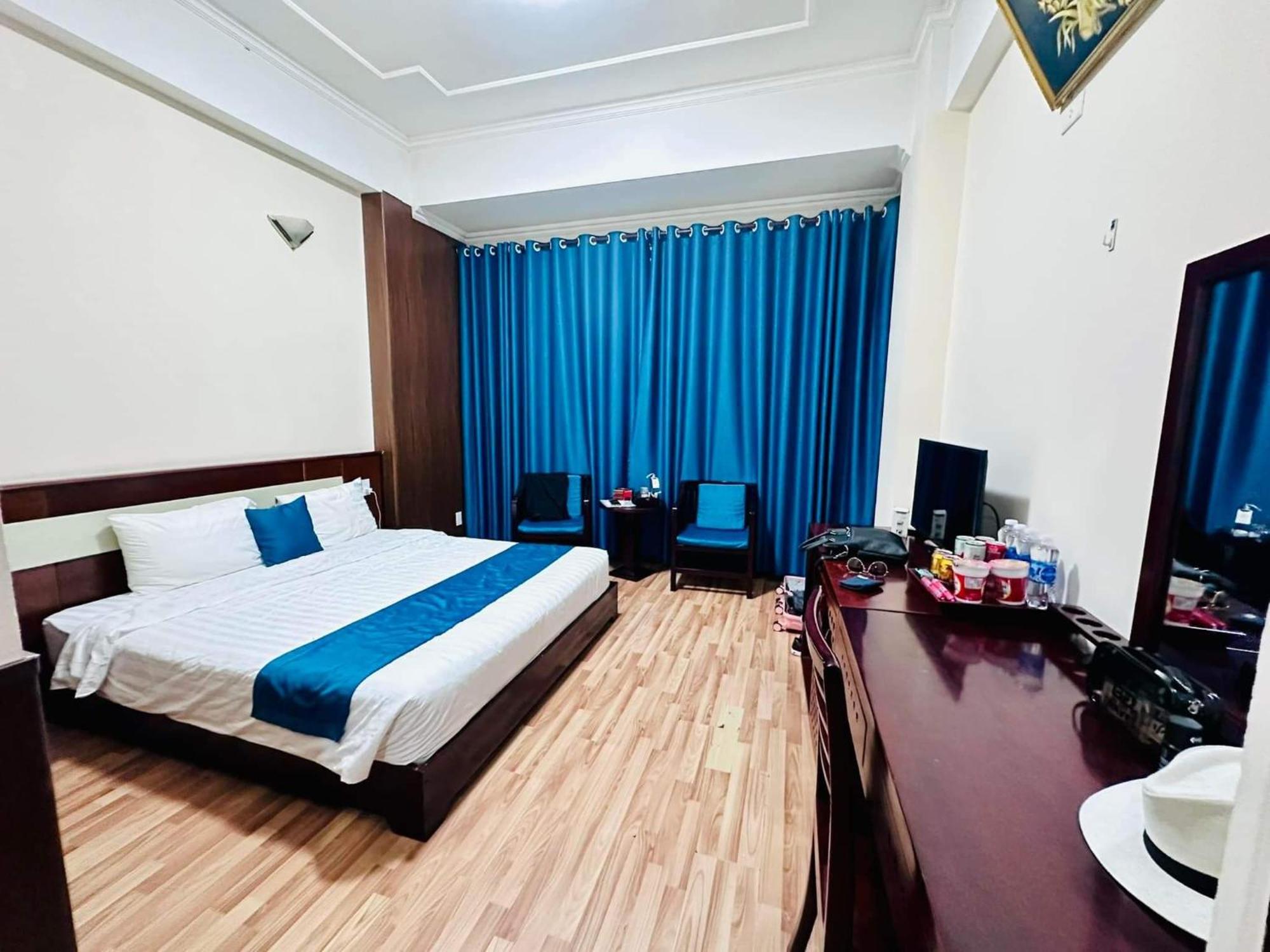 Hotel Khach San Hung Vuong Quang Ngai Esterno foto