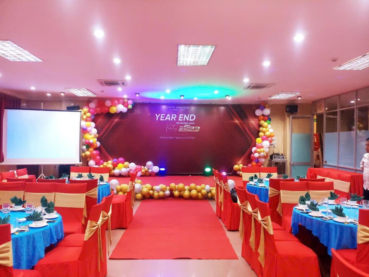 Hotel Khach San Hung Vuong Quang Ngai Esterno foto