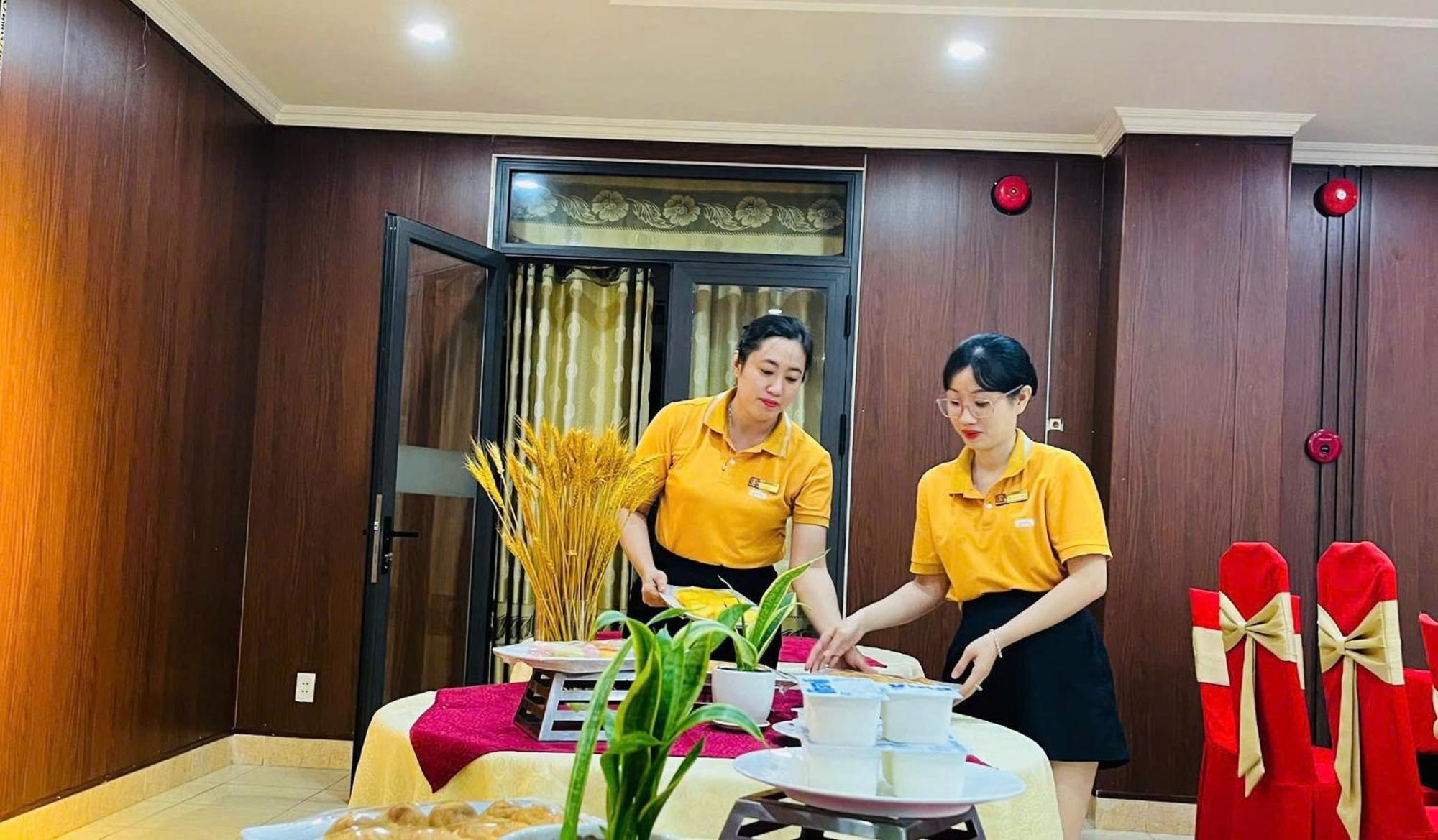 Hotel Khach San Hung Vuong Quang Ngai Esterno foto