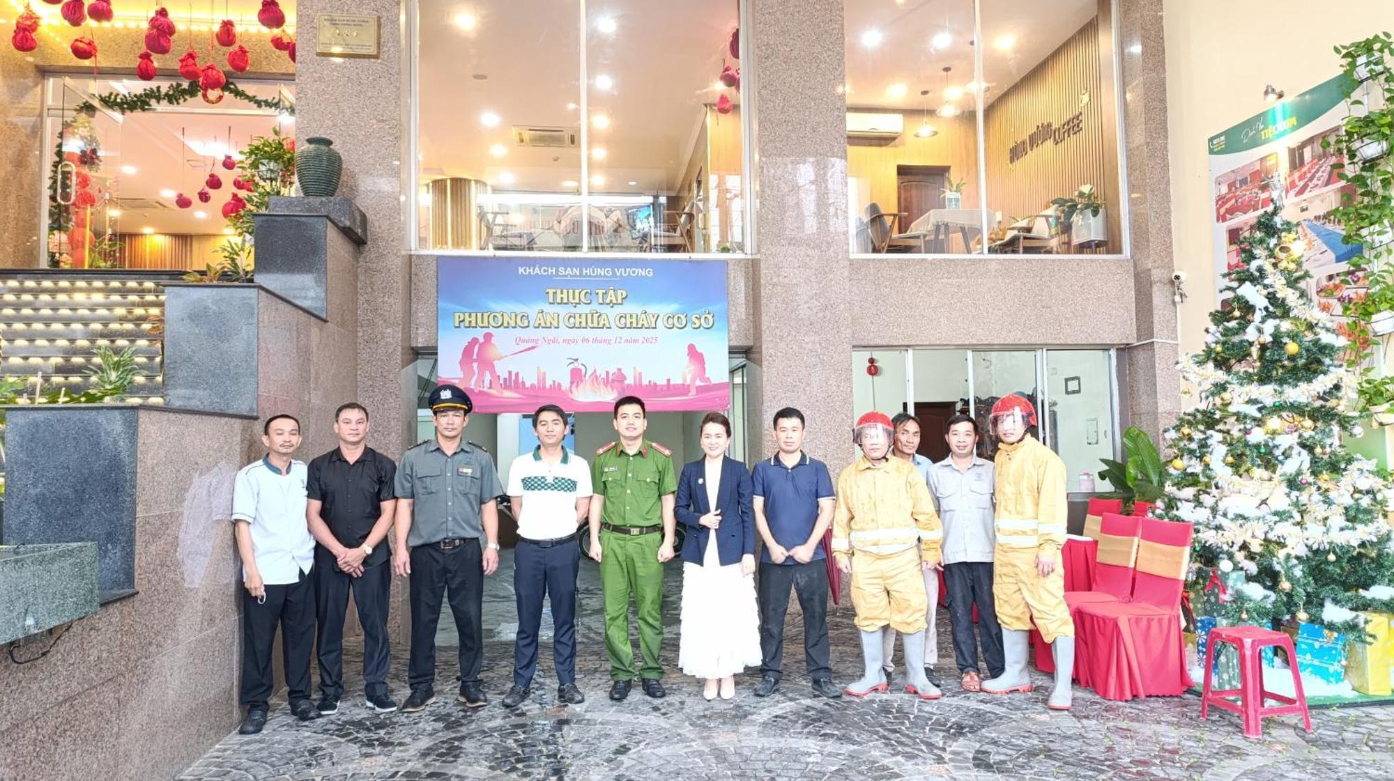 Hotel Khach San Hung Vuong Quang Ngai Esterno foto