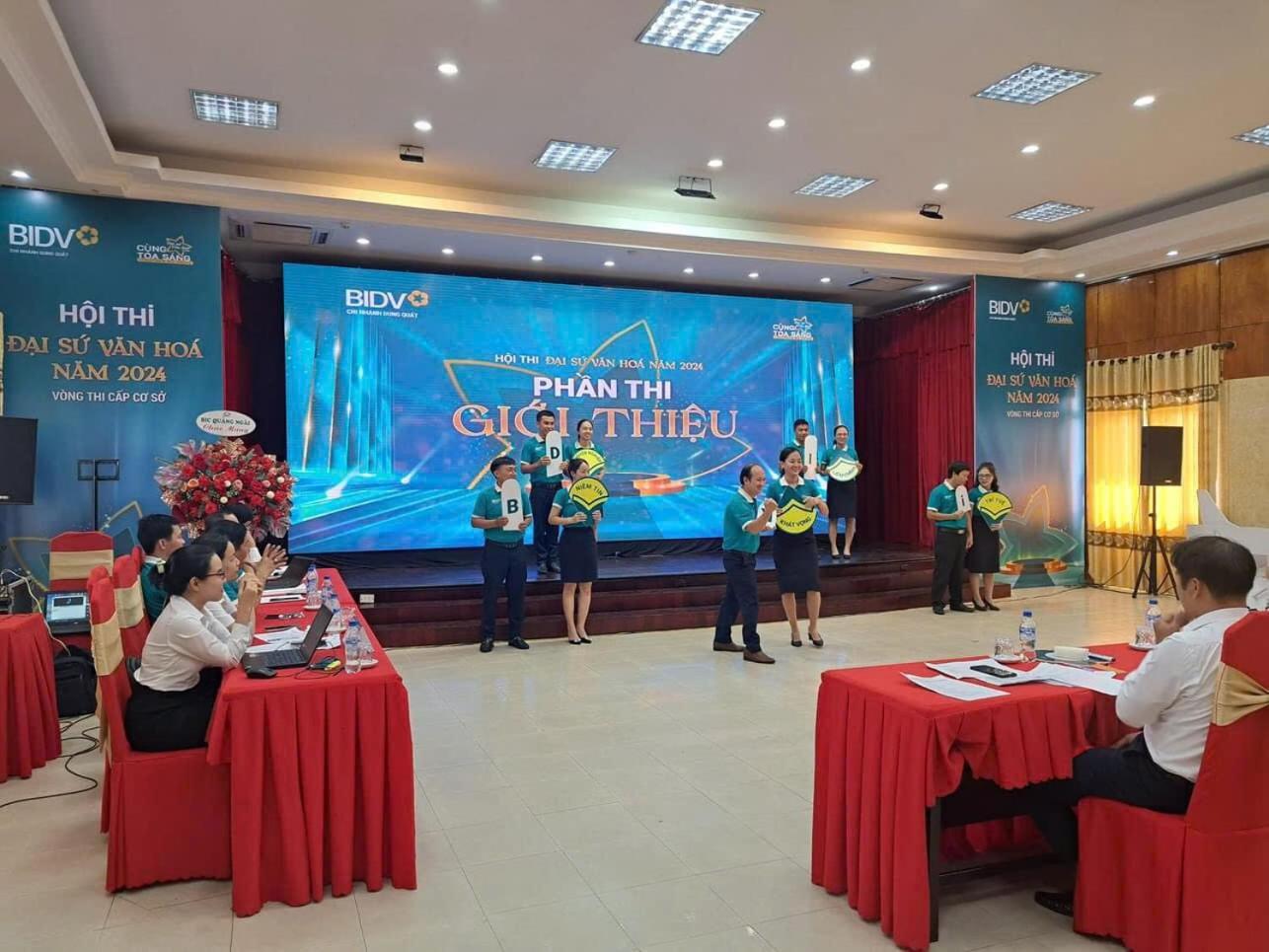 Hotel Khach San Hung Vuong Quang Ngai Esterno foto