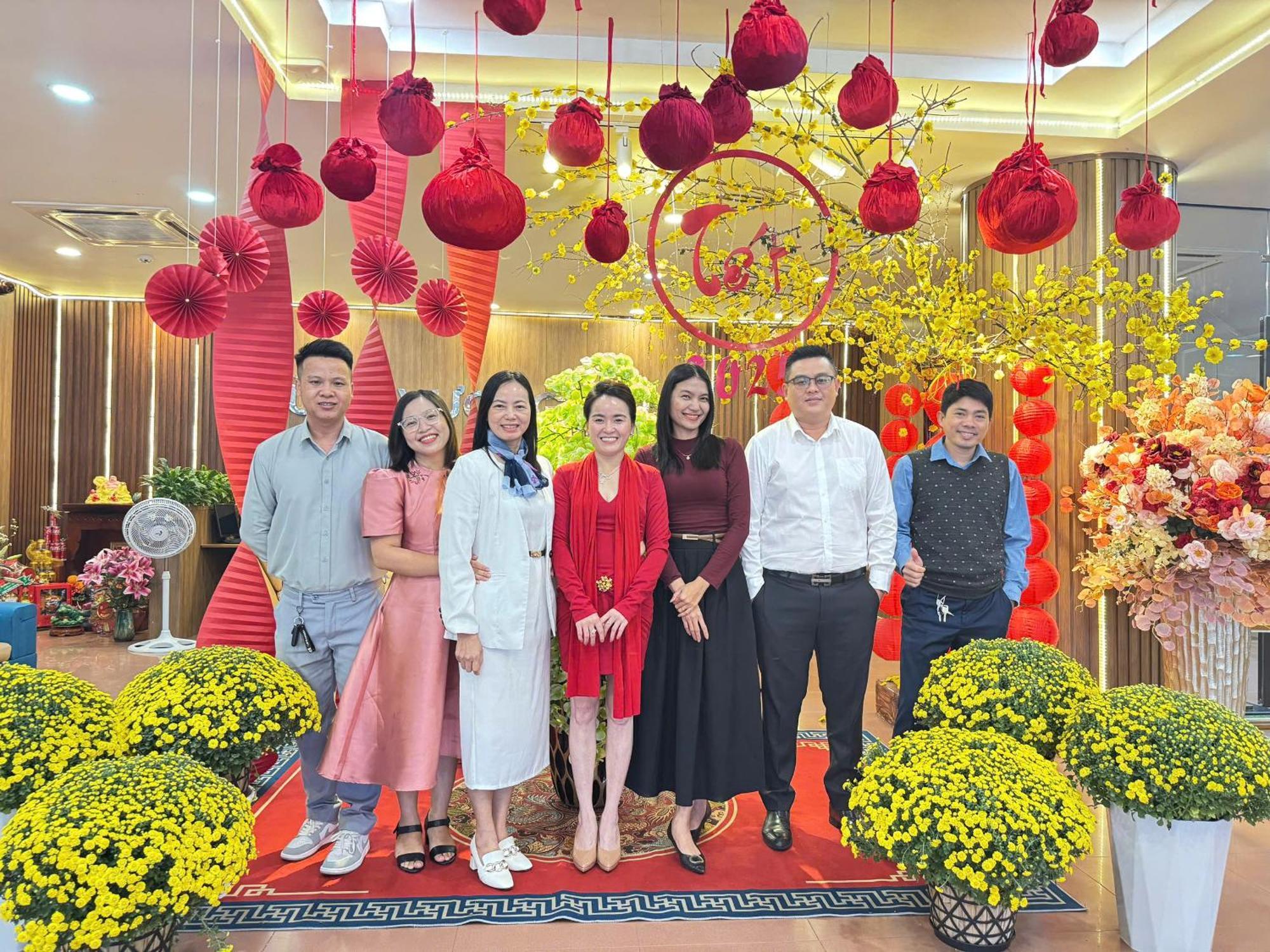 Hotel Khach San Hung Vuong Quang Ngai Esterno foto