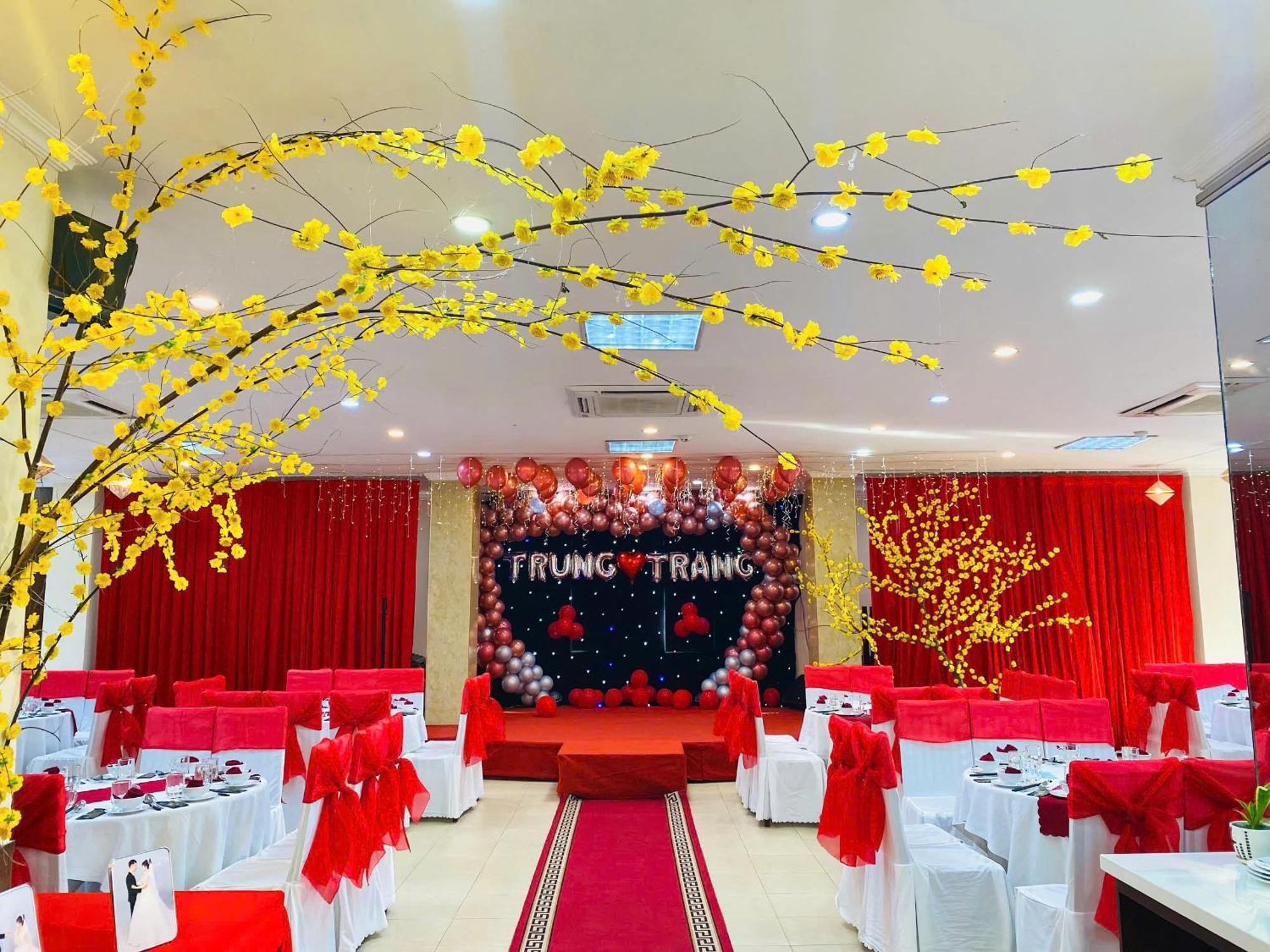 Hotel Khach San Hung Vuong Quang Ngai Esterno foto